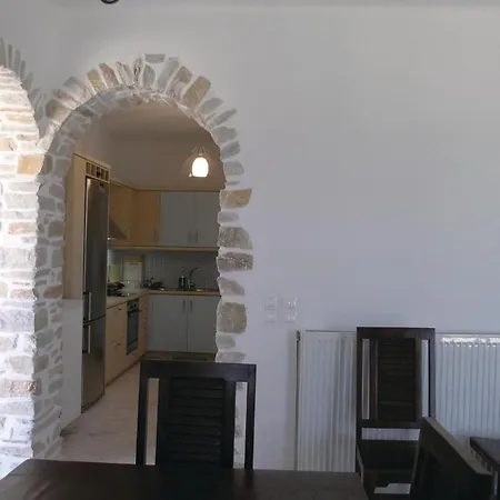 Casa vacanze Cozy In Ampela, Paros With Wifi Isterni (Paros)
