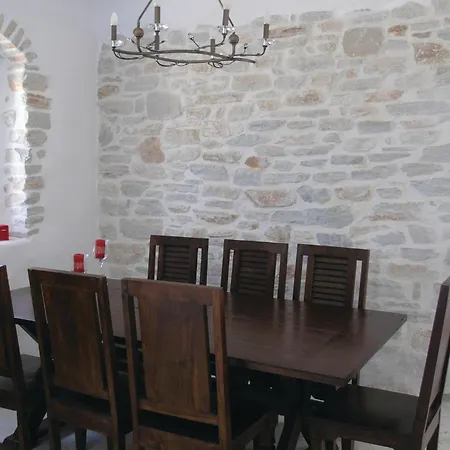Cozy In Ampela, Paros With Wifi *