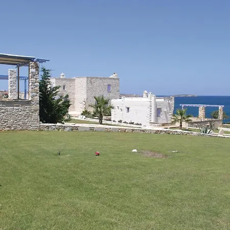 Cozy In Ampela, Paros With Wifi
